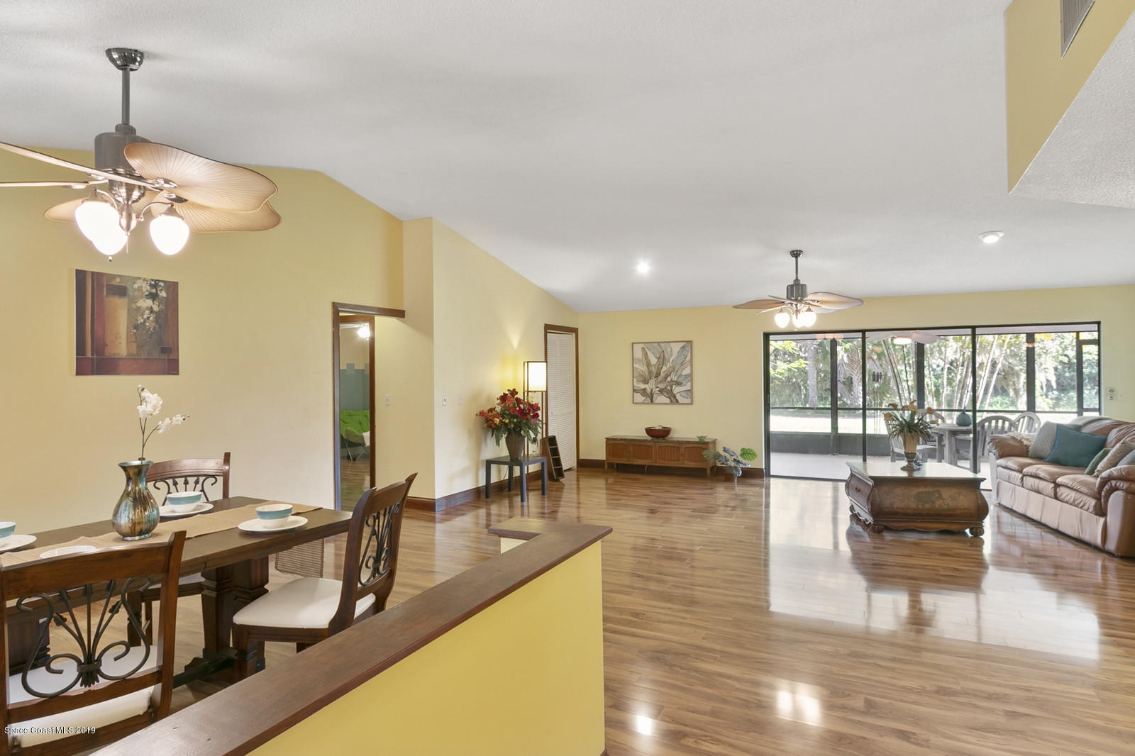 1320 Meadowbrook Road Northeast Palm Bay, FL 32905 - Photo 6 of 34 Grand Entrance