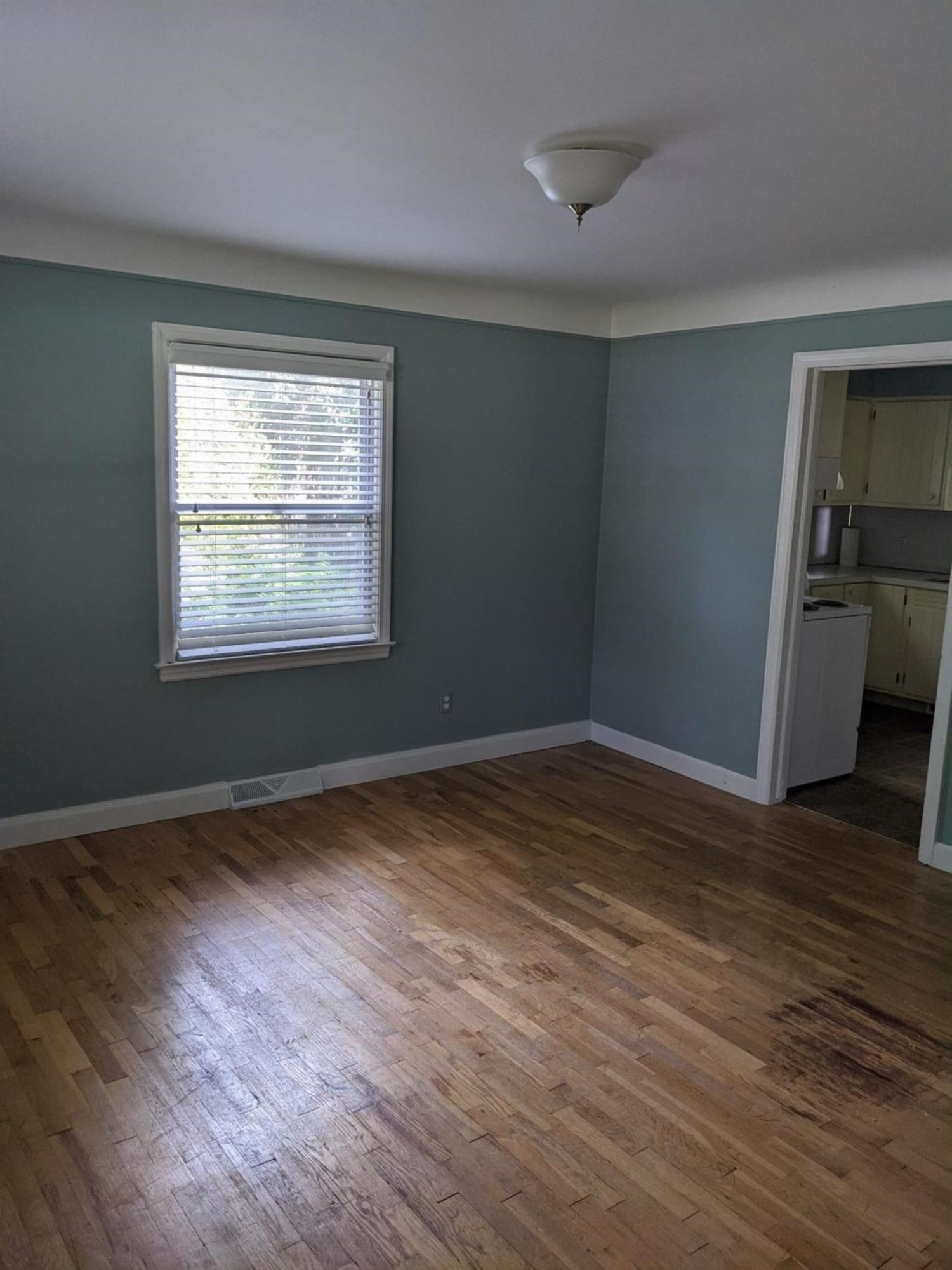 3358 Beaumont Road Ann Arbor, MI 48105 - Photo 4 of 23 Photo 4