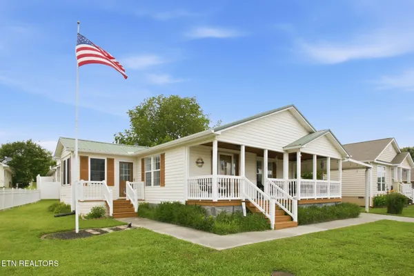 $349,000 | 2518 Sportsmans Way, Sevierville, TN 37876