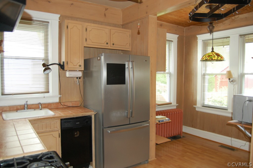 4231 Brook Road Richmond, VA 23227 - Photo 8 of 22 Gallery Image 8