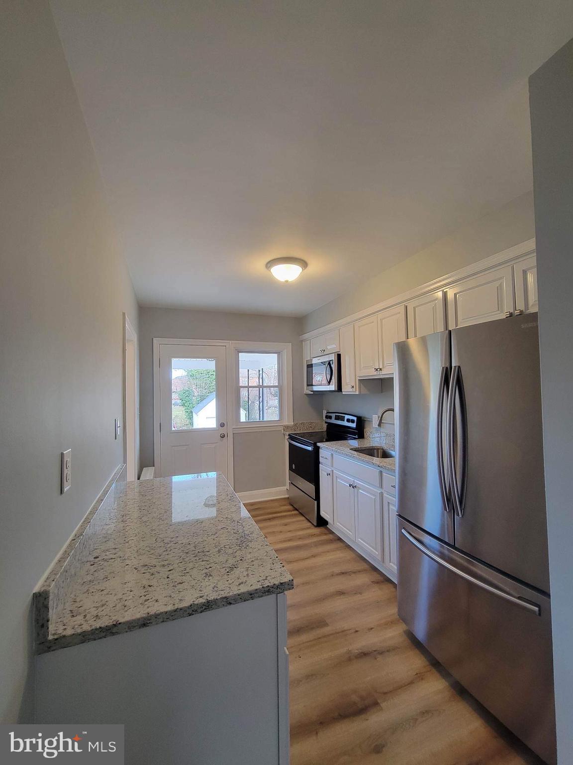 929 Elm Ridge Avenue Baltimore, MD 21229 - Photo 5 of 24 Gallery Image 5