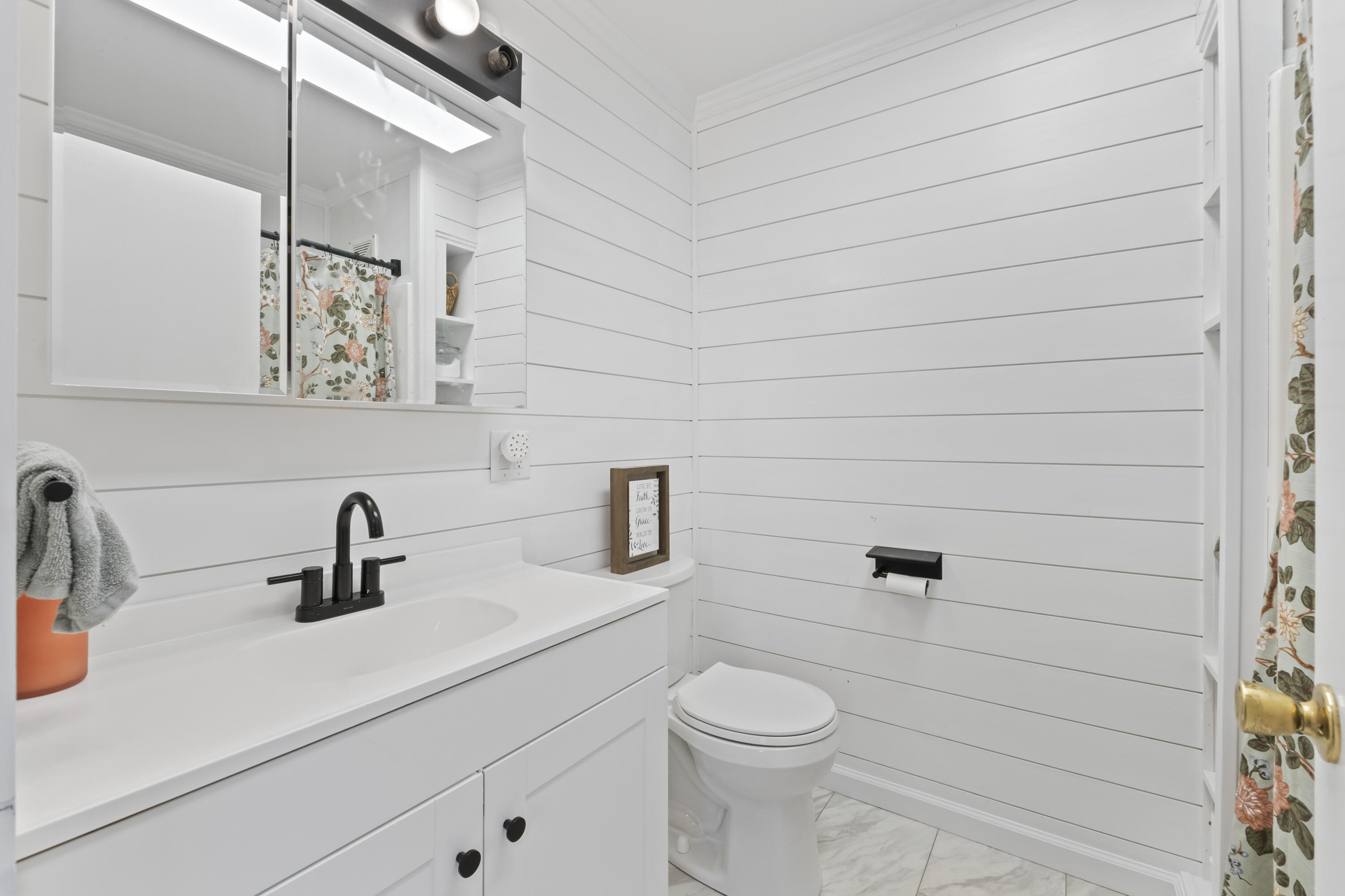 326 George Wright Road Woolwich, ME 04579 - Photo 7 of 51 Bathroom