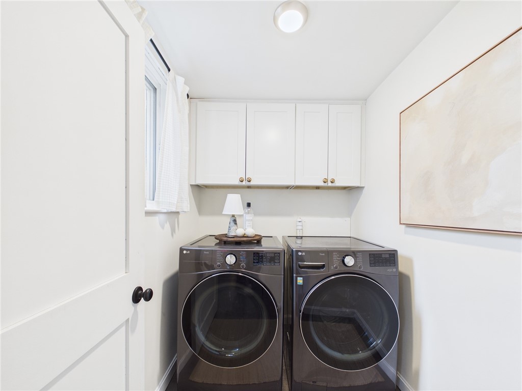 28 Myrtle Avenue Warwick, RI 02886 - Photo 14 of 37