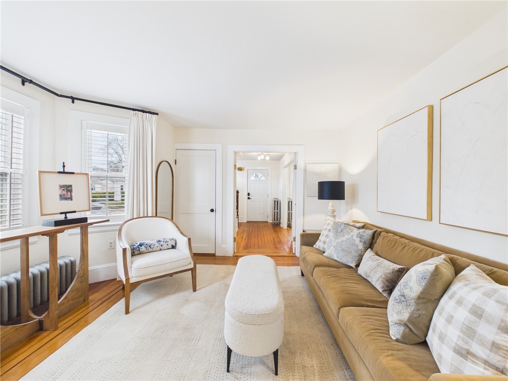 28 Myrtle Avenue Warwick, RI 02886 - Photo 18 of 37