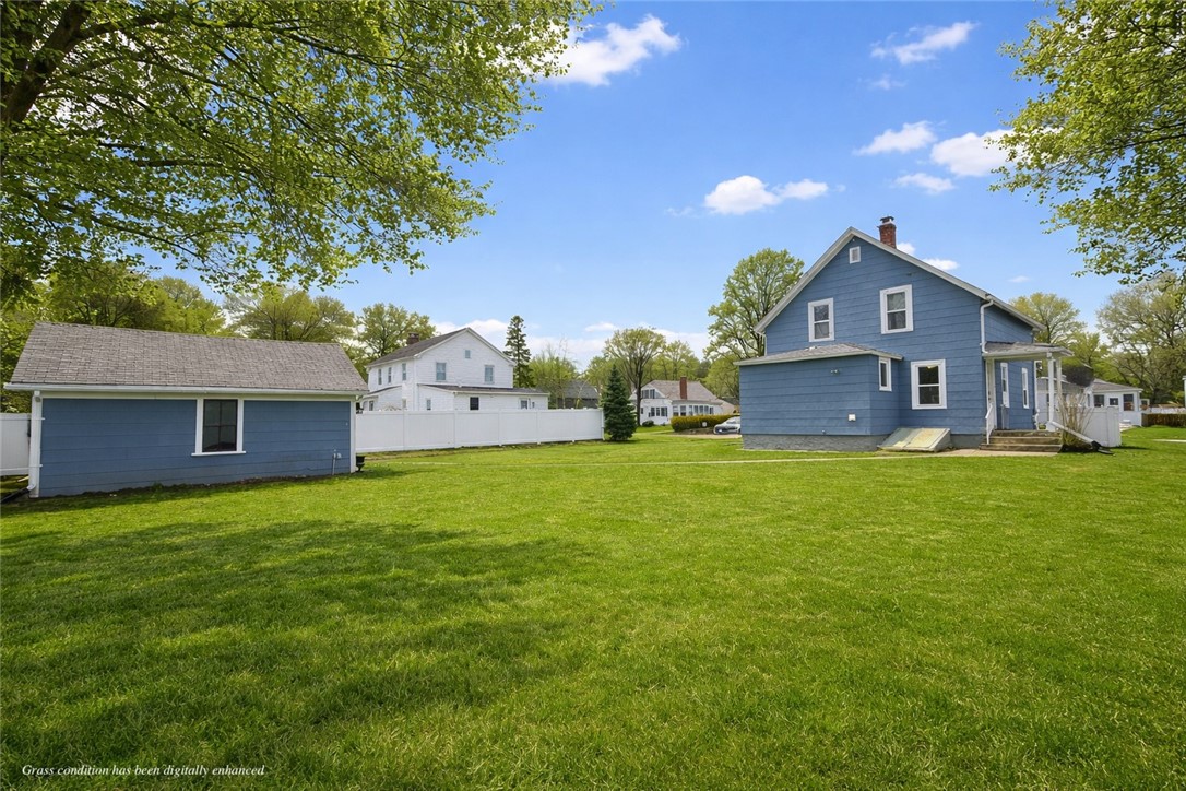 28 Myrtle Avenue Warwick, RI 02886 - Photo 2 of 37