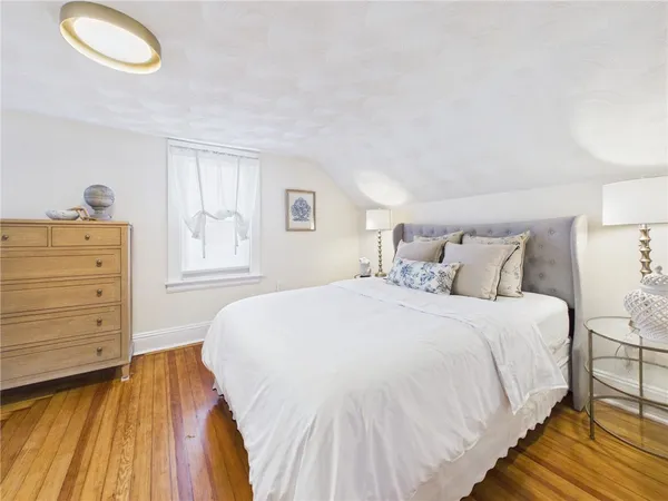 $499,000 | 28 Myrtle Avenue, Warwick, RI 02886