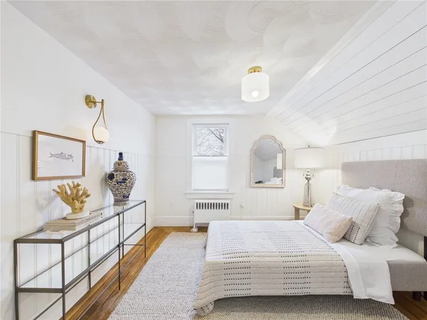 $499,000 | 28 Myrtle Avenue, Warwick, RI 02886