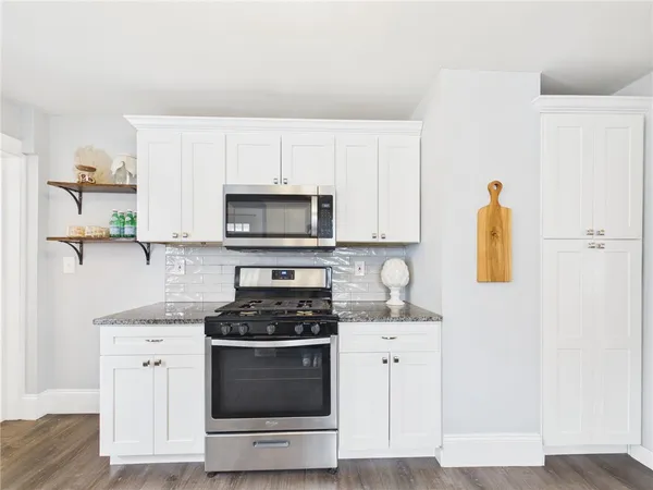 $499,000 | 28 Myrtle Avenue, Warwick, RI 02886