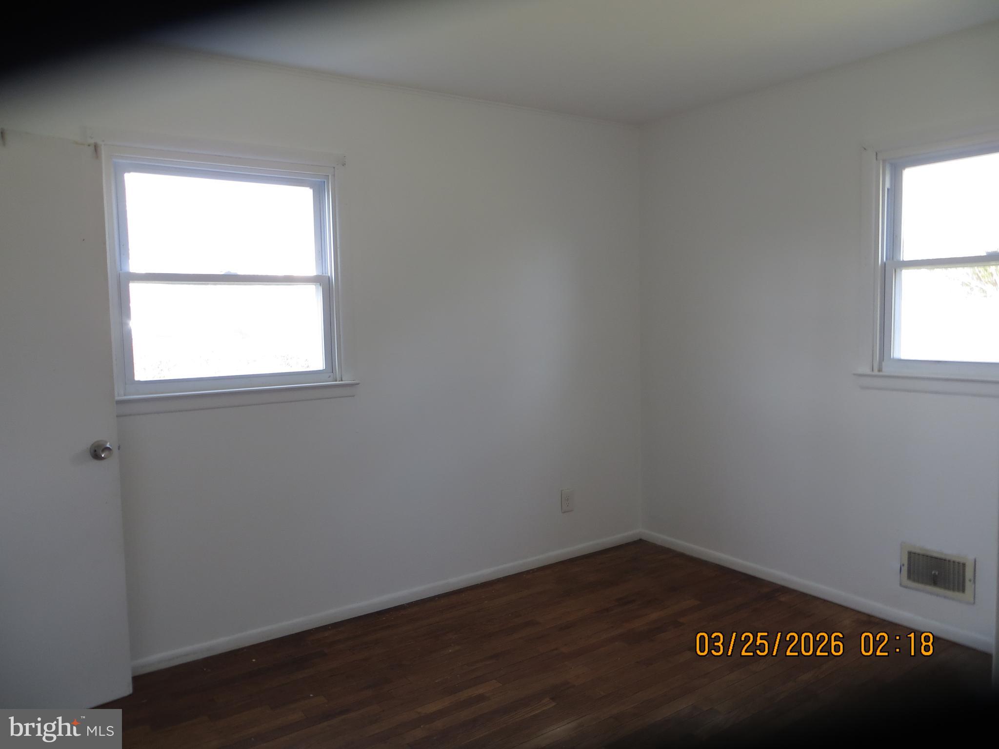 2472 Ydv-ham Square Road Trenton, NJ 08690 - Photo 6 of 20