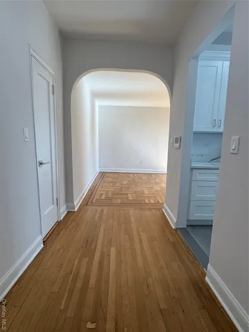 $199,000 | 762 Brady Avenue, Unit 221 | Pelham Parkway