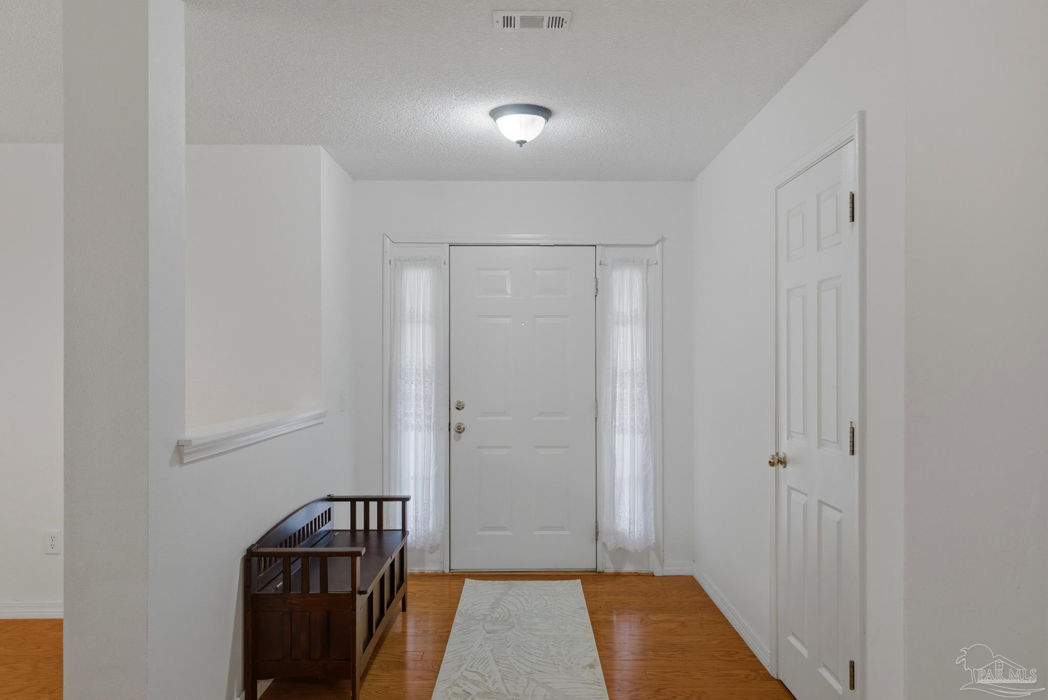 7117 Woodside Road Pensacola, FL 32526 - Photo 4 of 33