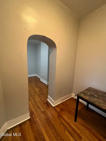 $1,000 | 132 Central Avenue, Unit 2R, Albany, NY 12206