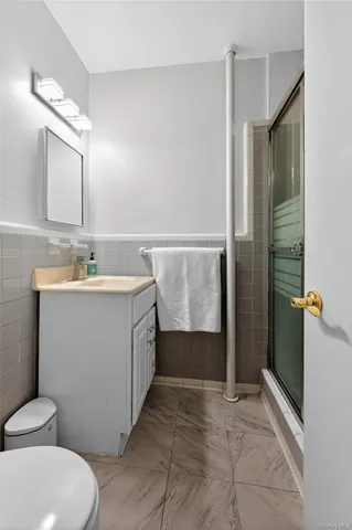 $389,900 | 101 Old Mamaroneck Road, Unit 2C3, White Plains, NY 10605