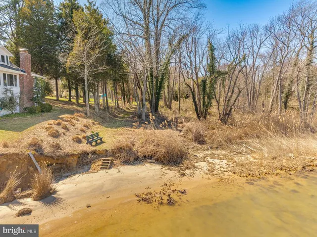 $179,000 | 525 James Avenue, Tracys Landing, MD 20779