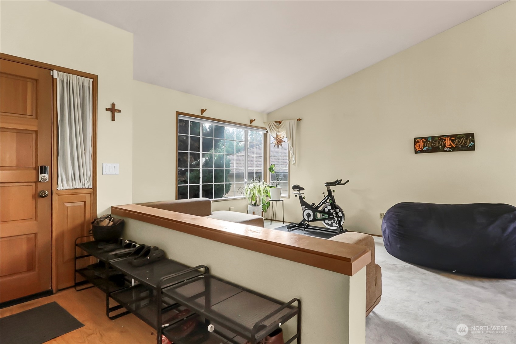 912 South 32nd Street Renton, WA 98055 - Photo 2 of 23