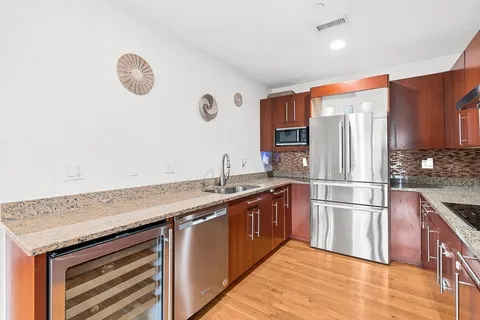 $1,199,000 | 310 Hammond Pond Parkway, Unit 301, Brookline, MA 02467