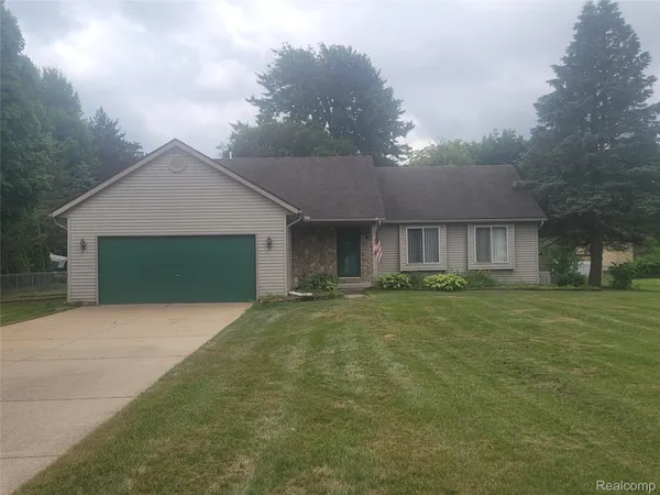 $369,900 | 1705 Wild Cherry Lane, Lapeer, MI 48446