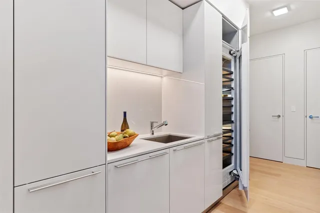 $5,150,000 | 1747 Leonard Street, Unit 2402, Dallas, TX 75201