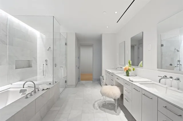 $5,150,000 | 1747 Leonard Street, Unit 2402, Dallas, TX 75201