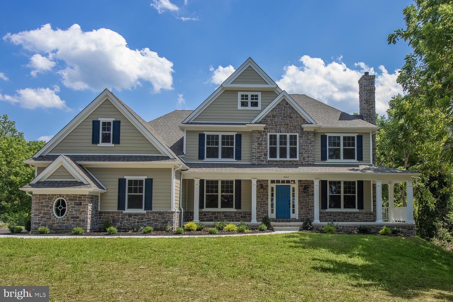 Welcome to 1662 E. Boot Road - Front Elevation