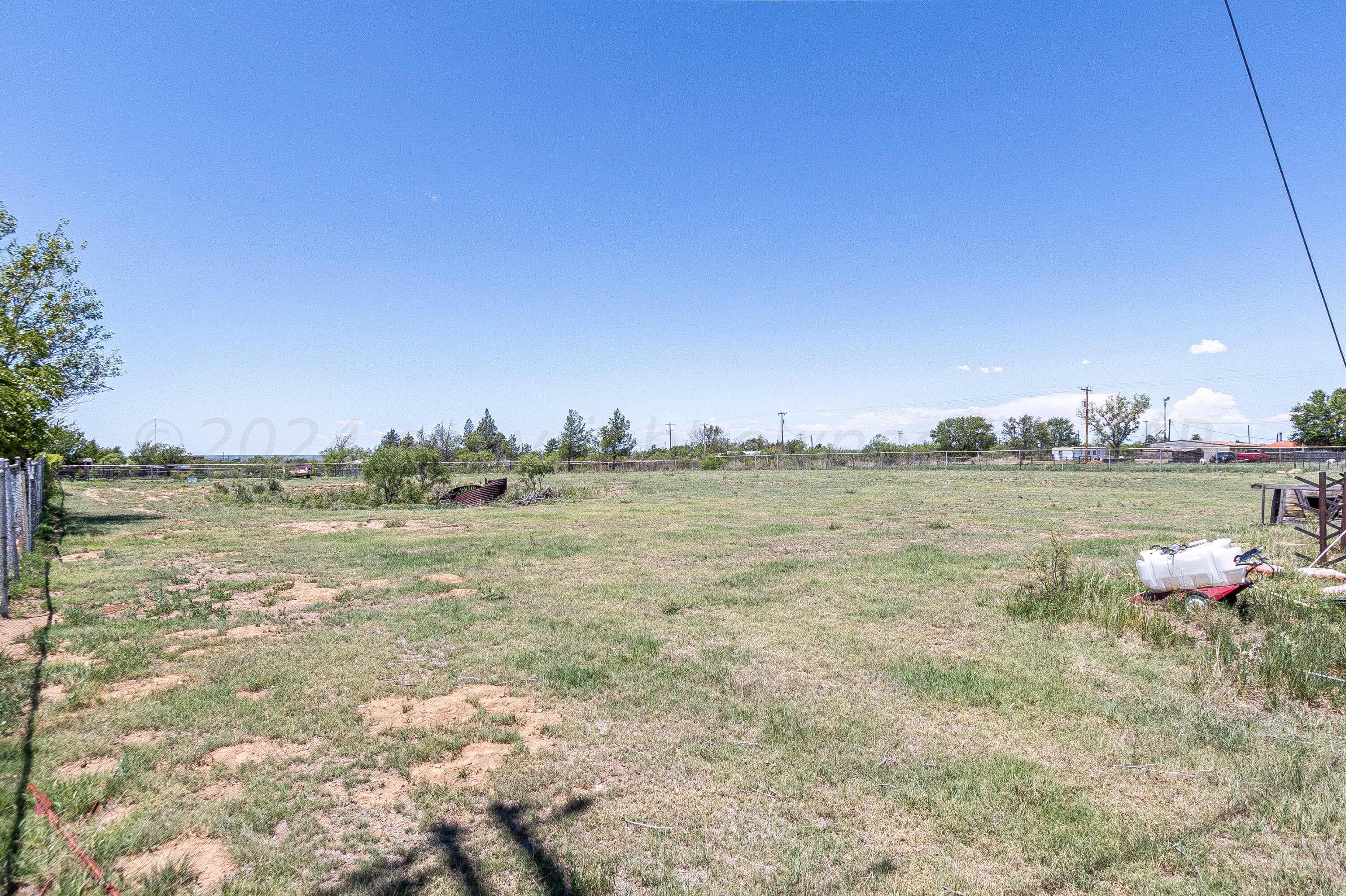 200 Sequoia Fritch, TX 79036 - Photo 6 of 25 img (6 of 24)
