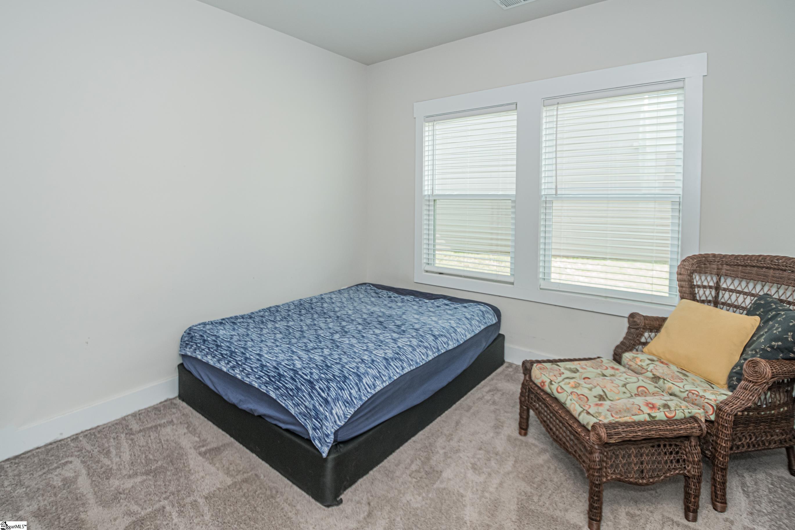 215 Bank Swallow Way Simpsonville, SC 29680 - Photo 9 of 36 Gallery Image 9