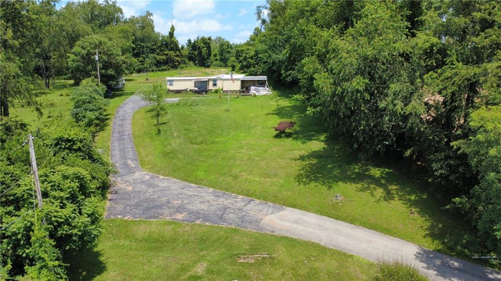 1238 Pinewood Road Irwin, PA 15642 - Photo 2 of 15 Front view
