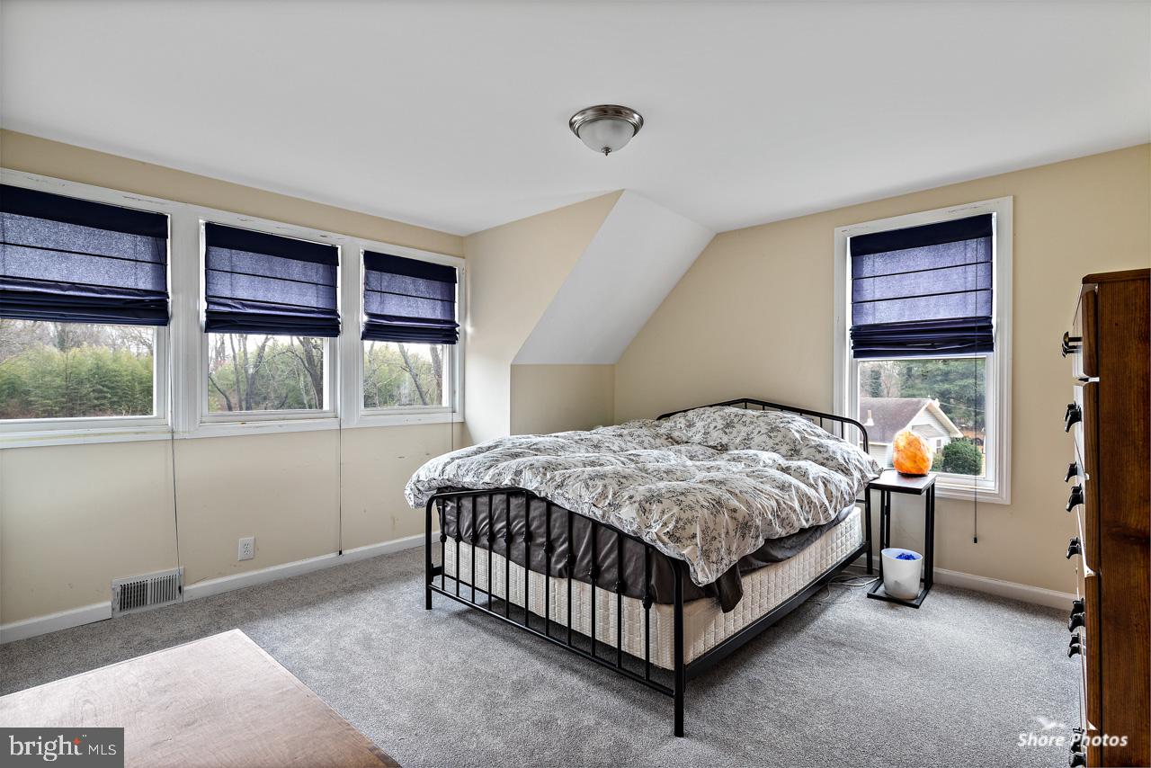 3413 South Main Road Vineland, NJ 08361 - Photo 18 of 36 Main Bedroom