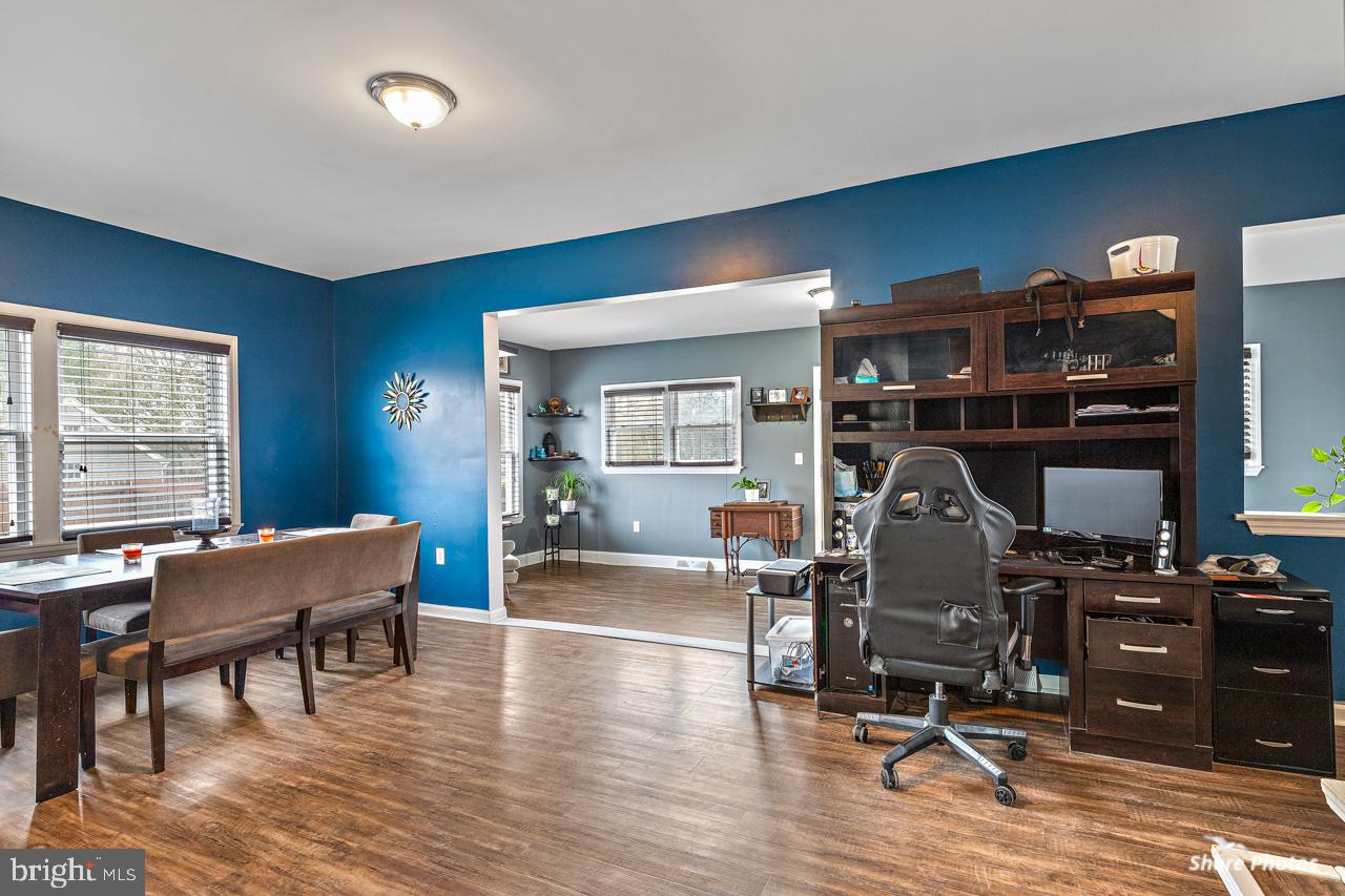 3413 South Main Road Vineland, NJ 08361 - Photo 5 of 36 Hoome offce/ Dining Room