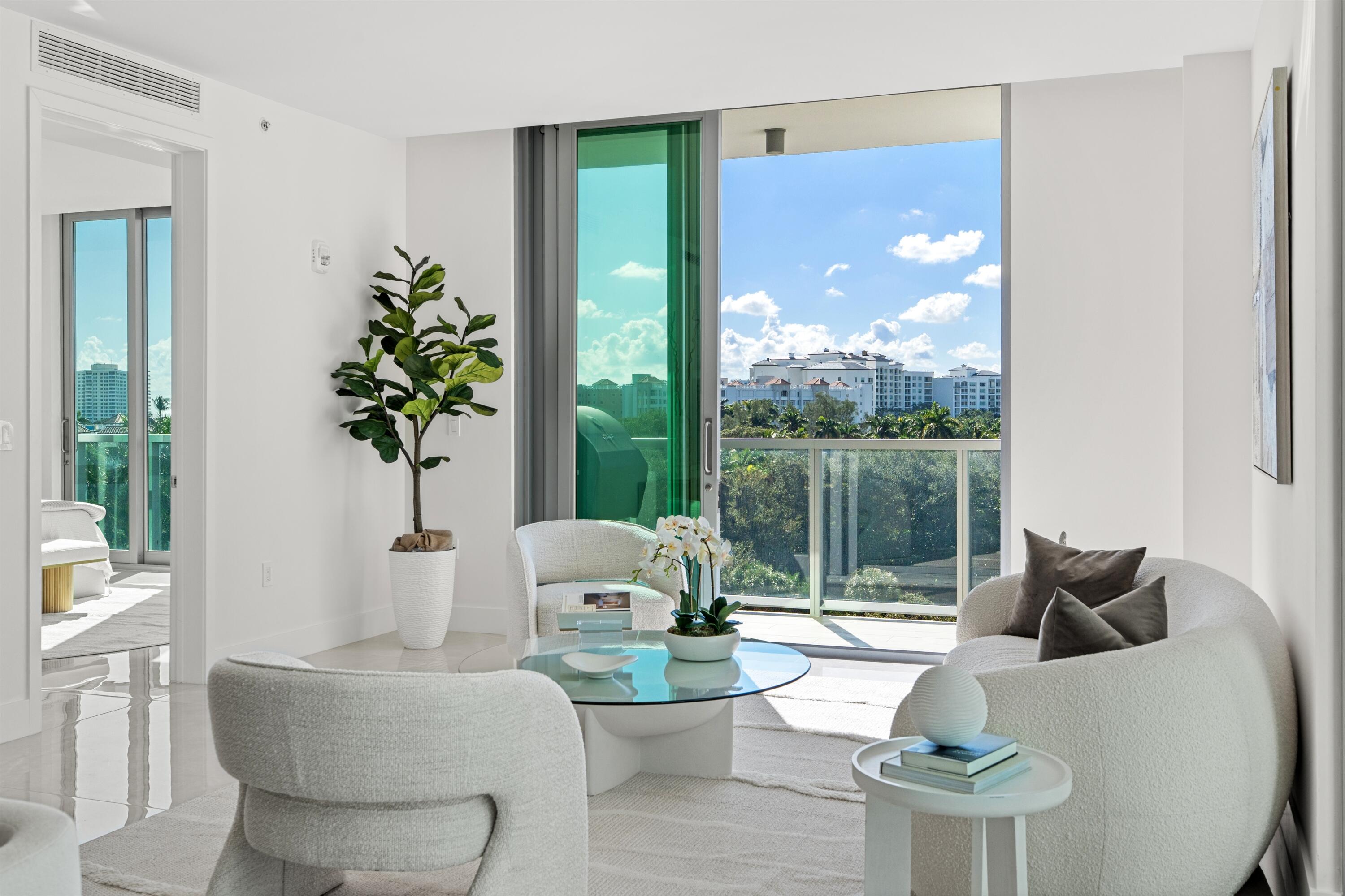 485 East Royal Palm Road, Unit 604 Boca Raton, FL 33432 - Photo 4 of 40 LIVING ROOM