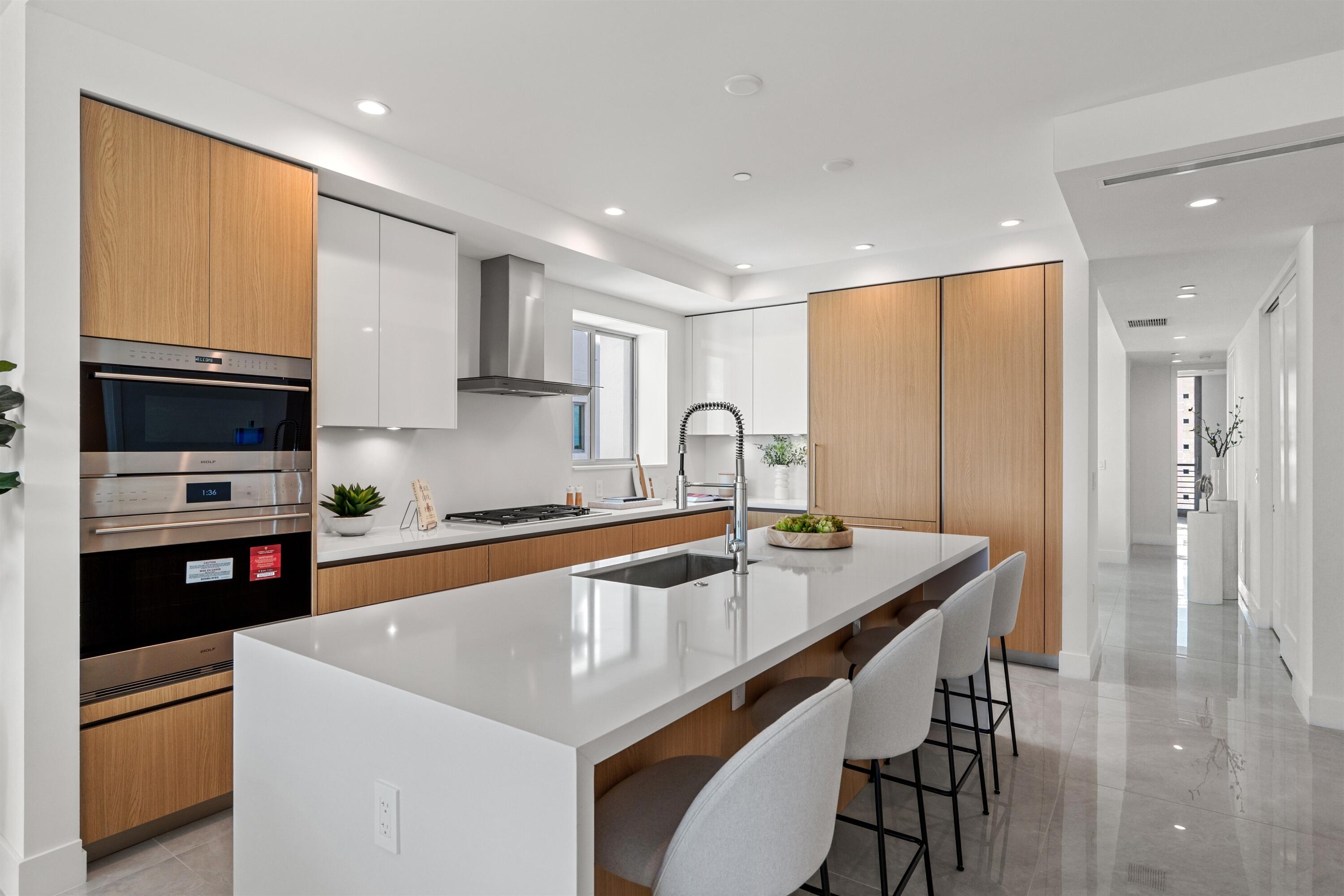 485 East Royal Palm Road, Unit 604 Boca Raton, FL 33432 - Photo 8 of 40 KITCHEN