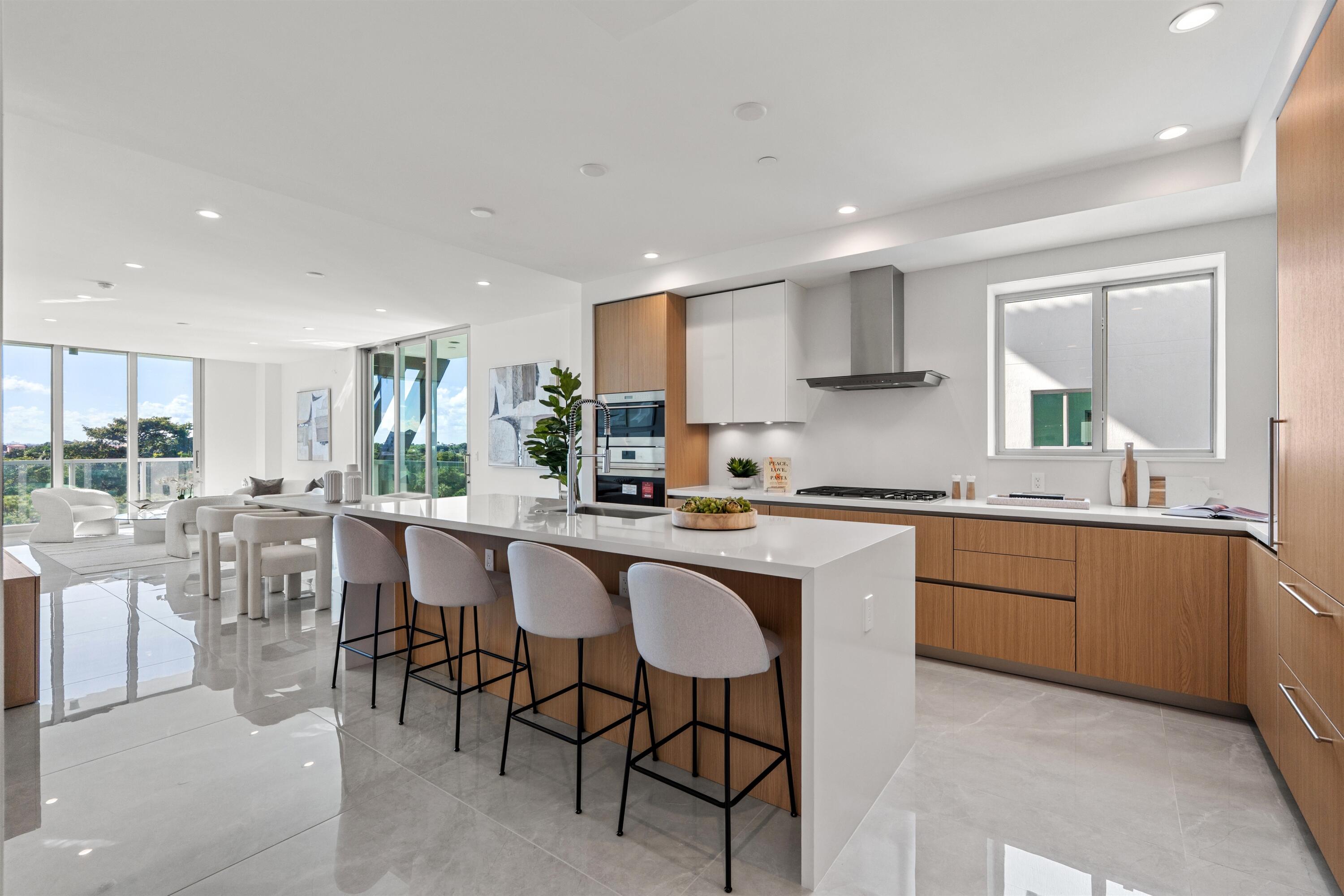 485 East Royal Palm Road, Unit 604 Boca Raton, FL 33432 - Photo 9 of 40 KITCHEN