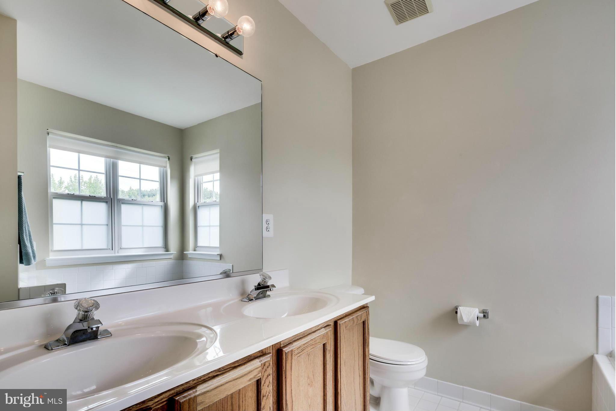 1351 Ridge Commons Boulevard Hanover, MD 21076 - Photo 16 of 30 Bath (Master)