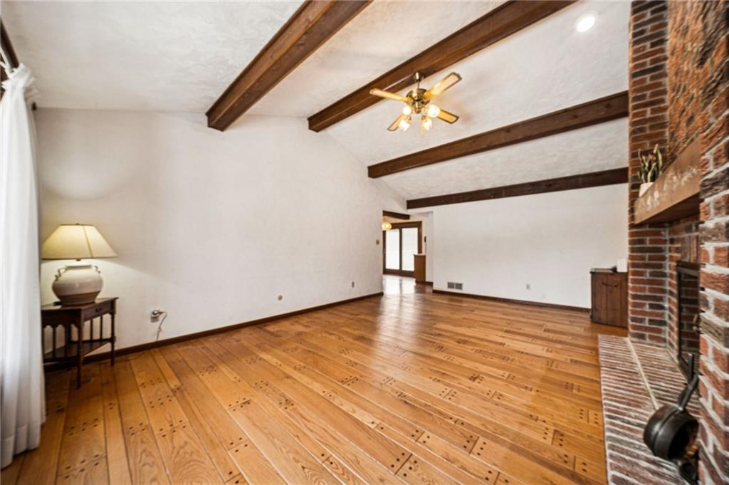 2530 Pleasant Valley Road Murrysville, PA 15668 - Photo 5 of 33 a view of empty room with wooden floor