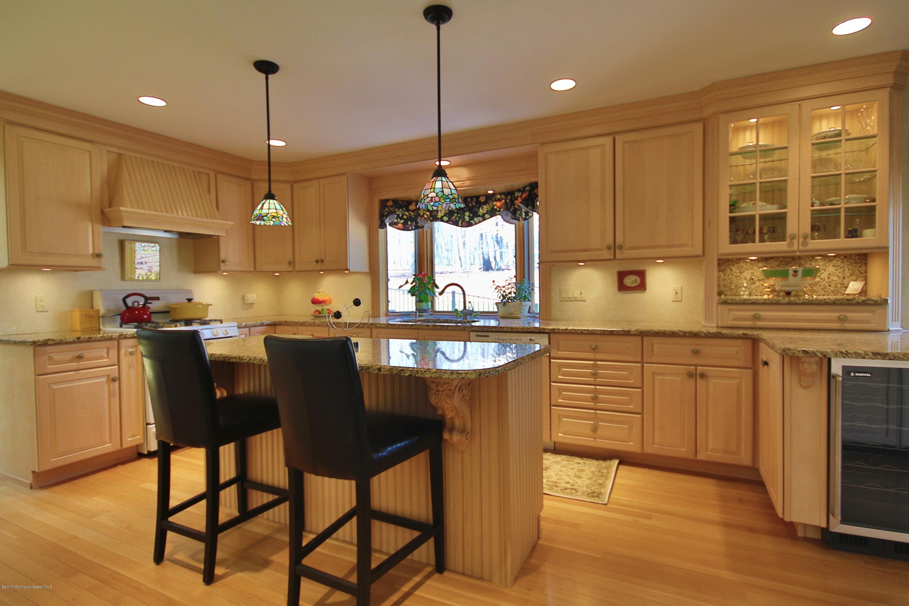 32 Rues Road Allentown, NJ 08501 - Photo 2 of 37 7V0A3168