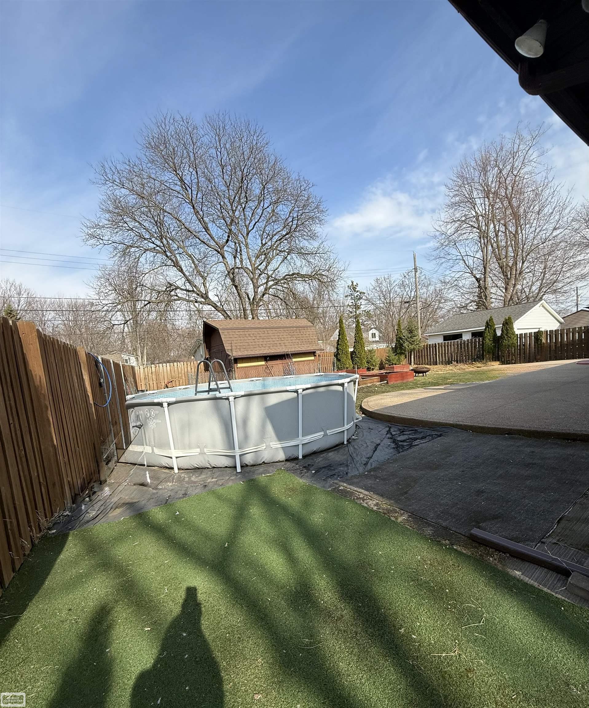 27685 Riviera Street Harrison Township, MI 48045 - Photo 19 of 25 50203419-c7aed7ab-d391-4ab1-984e-e37ad7bc9e5e.JPG