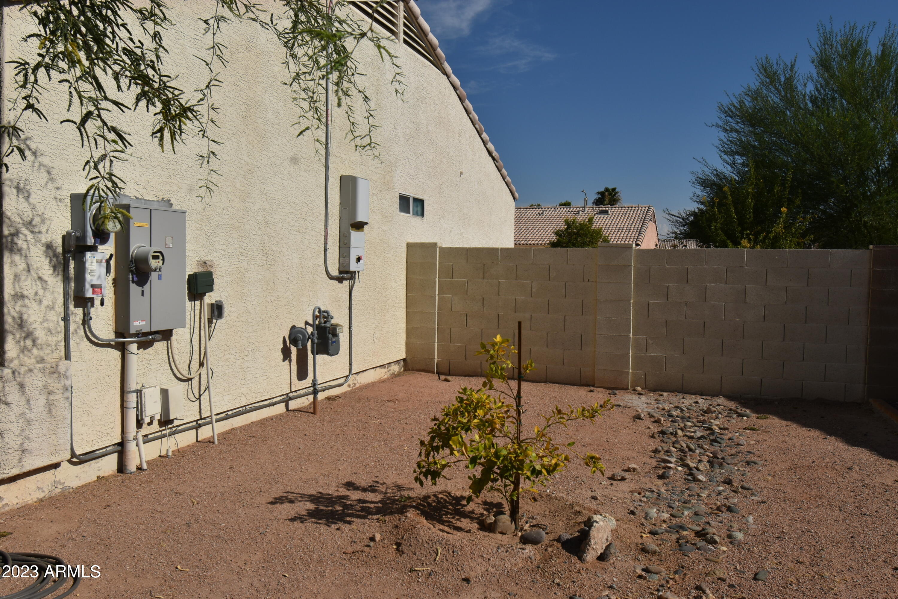 2623 East Contention Mine Road Phoenix, AZ 85032 - Photo 20 of 22 Front Side Yard
