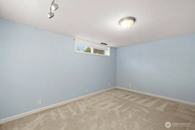 $845,000 | 2122 Cascade Place West, University Place, WA 98466