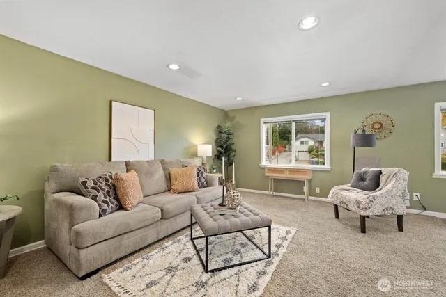 $845,000 | 2122 Cascade Place West, University Place, WA 98466