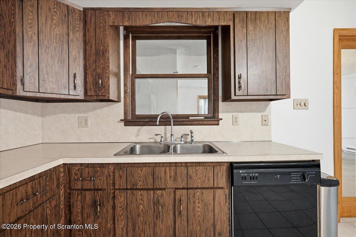 301 Spring Street Archbald, PA 18403 - Photo 20 of 51 17-301_Spring_St_017