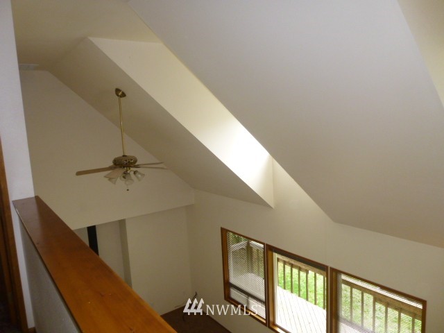 201 Robinson Road Port Angeles, WA 98362 - Photo 14 of 22