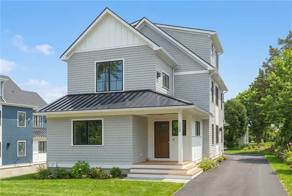 $2,989,000 | 118 Newport Avenue, Middletown, RI 02842