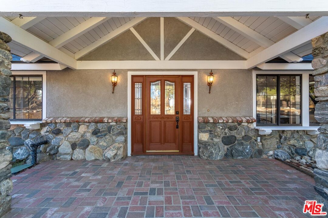 29243 Piani Road Pearblossom, CA 93553 - Photo 4 of 64 a front view of a house