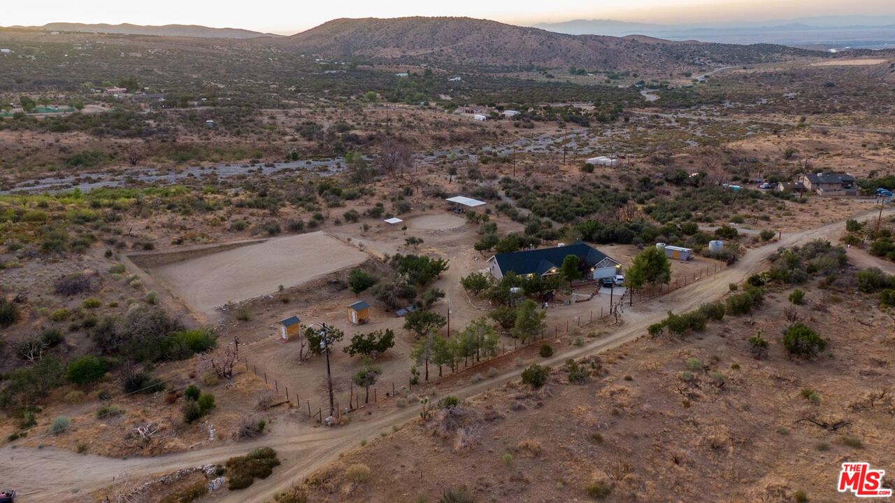 29243 Piani Road Pearblossom, CA 93553 - Photo 46 of 64 an aerial view of residential house and green space