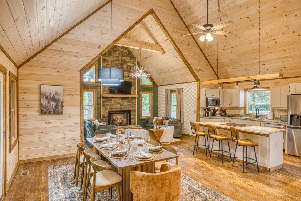 64 Windy Valley Lane Blue Ridge, GA 30513 - Photo 6 of 93 Gallery Image 6