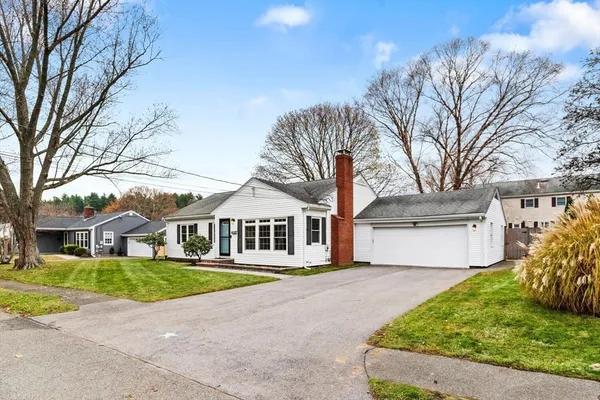 $802,000 | 19 Berrywood Lane, Beverly, MA 01915