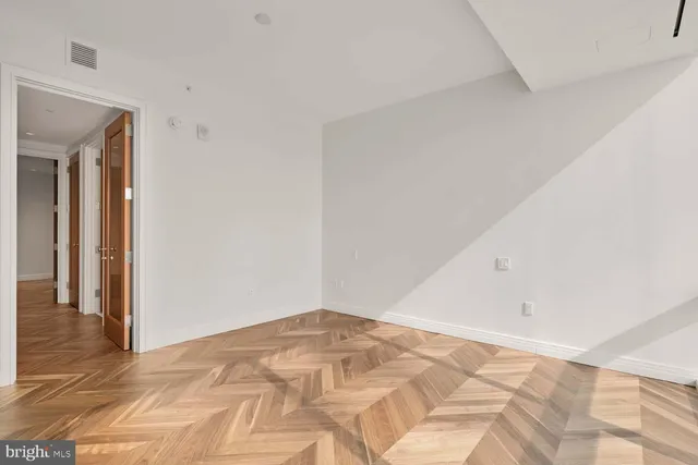 $1,799,900 | 300 International Drive, Unit 1904, Baltimore, MD 21202