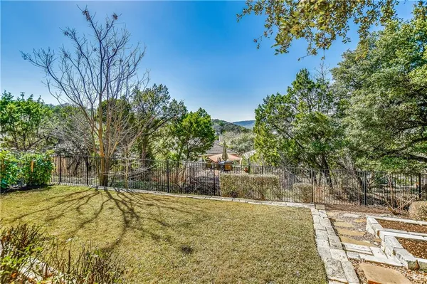 $6,000 | 8546 Adirondack Trail, Unit 10, Austin, TX 78759