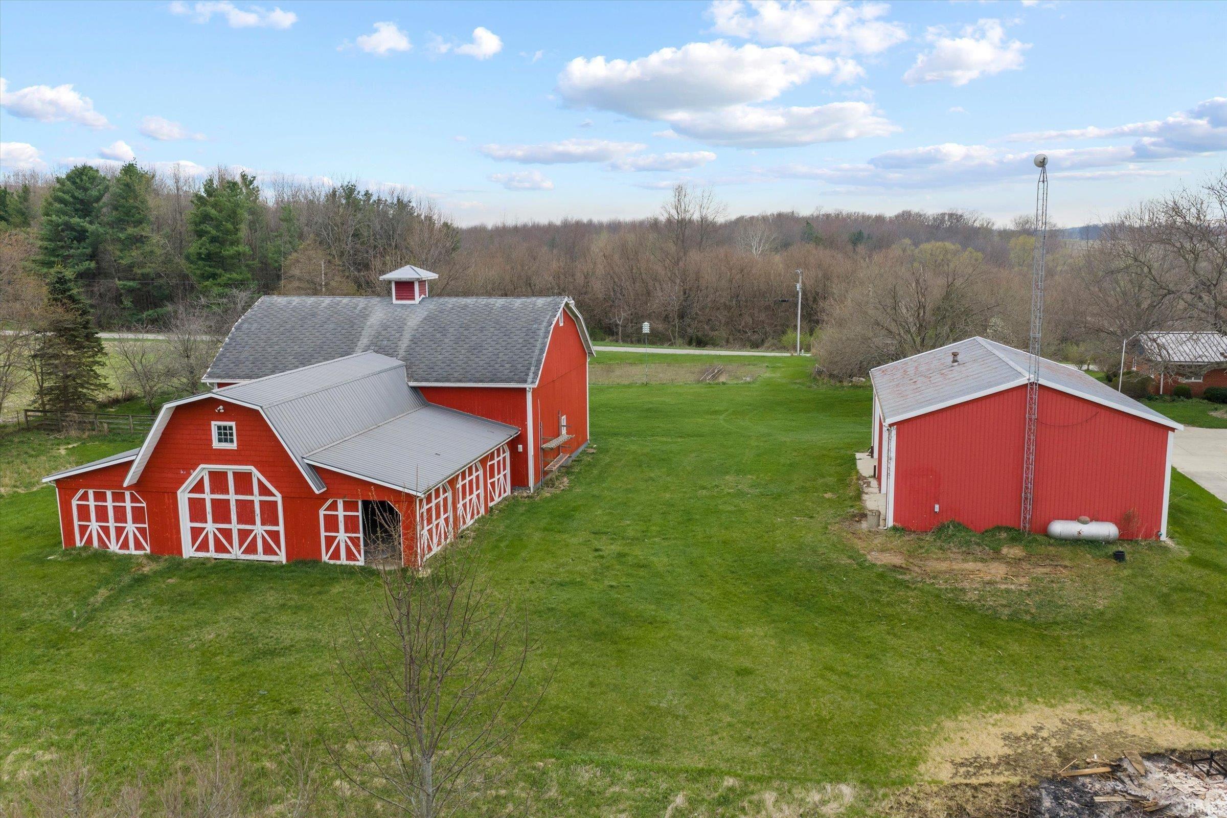 20216 Muckshaw Road Argos, IN 46501 - Photo 4 of 36