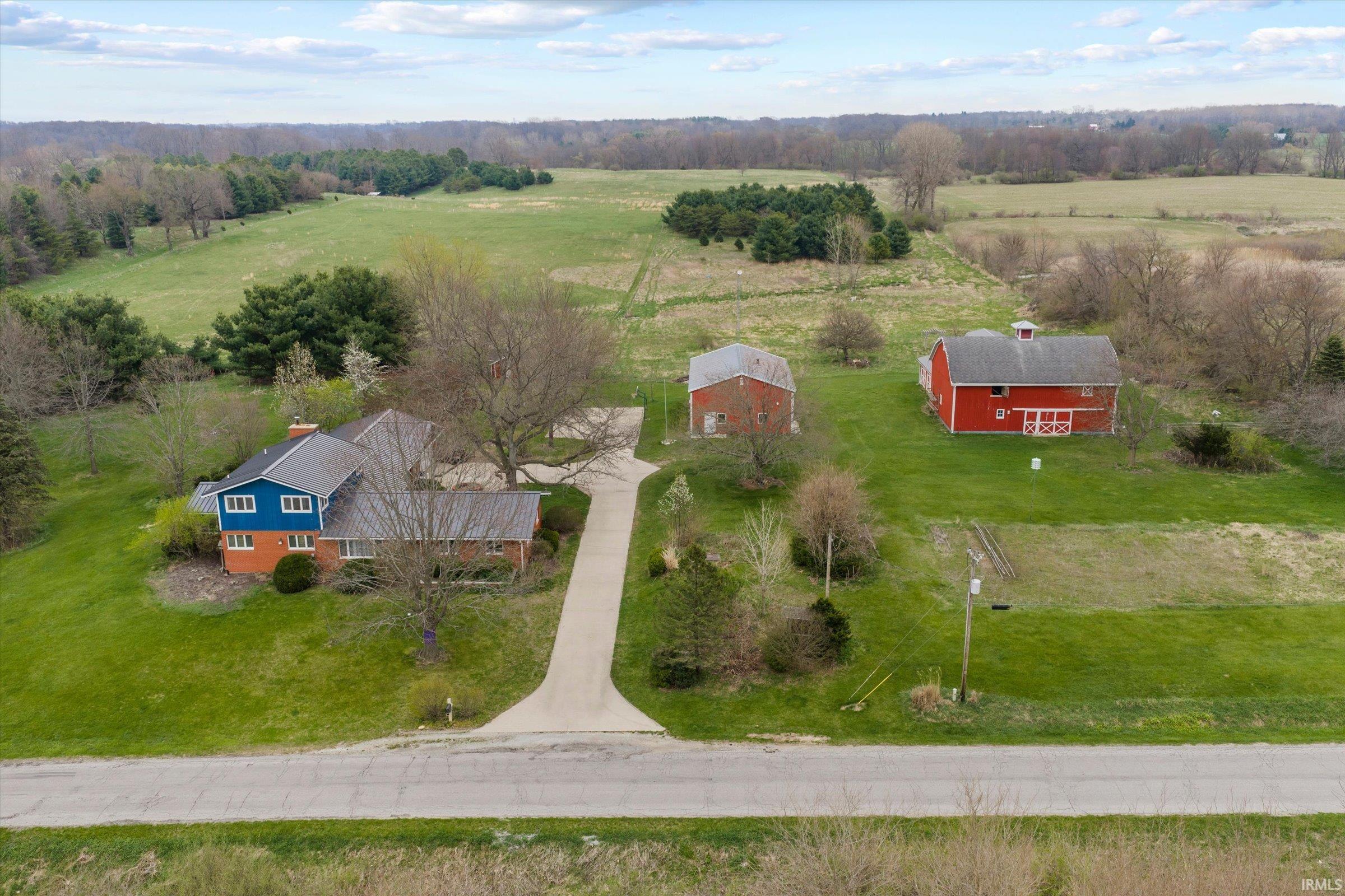 20216 Muckshaw Road Argos, IN 46501 - Photo 5 of 36